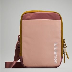 Lululemon Easy Access Crossbody Bag